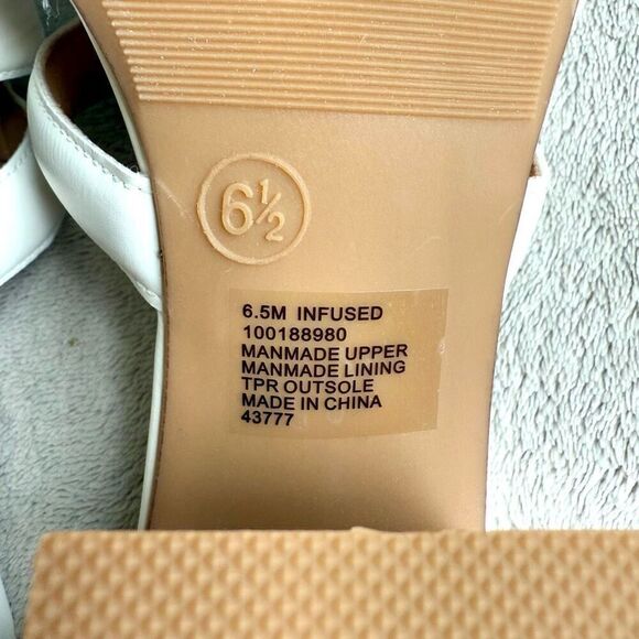 12Thompson White Infused Slide Sandals - Picture 10 of 10